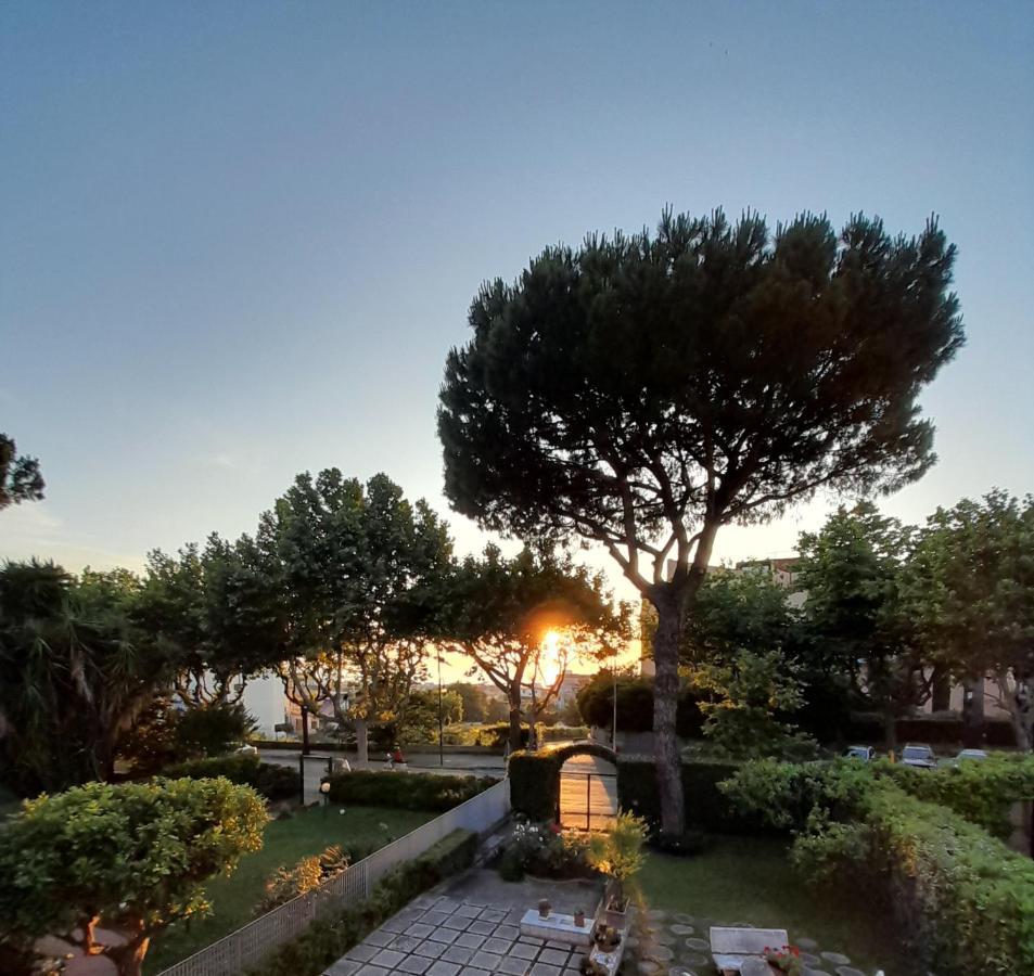 Il Platano Bed & Breakfast Piano di Sorrento Bagian luar foto