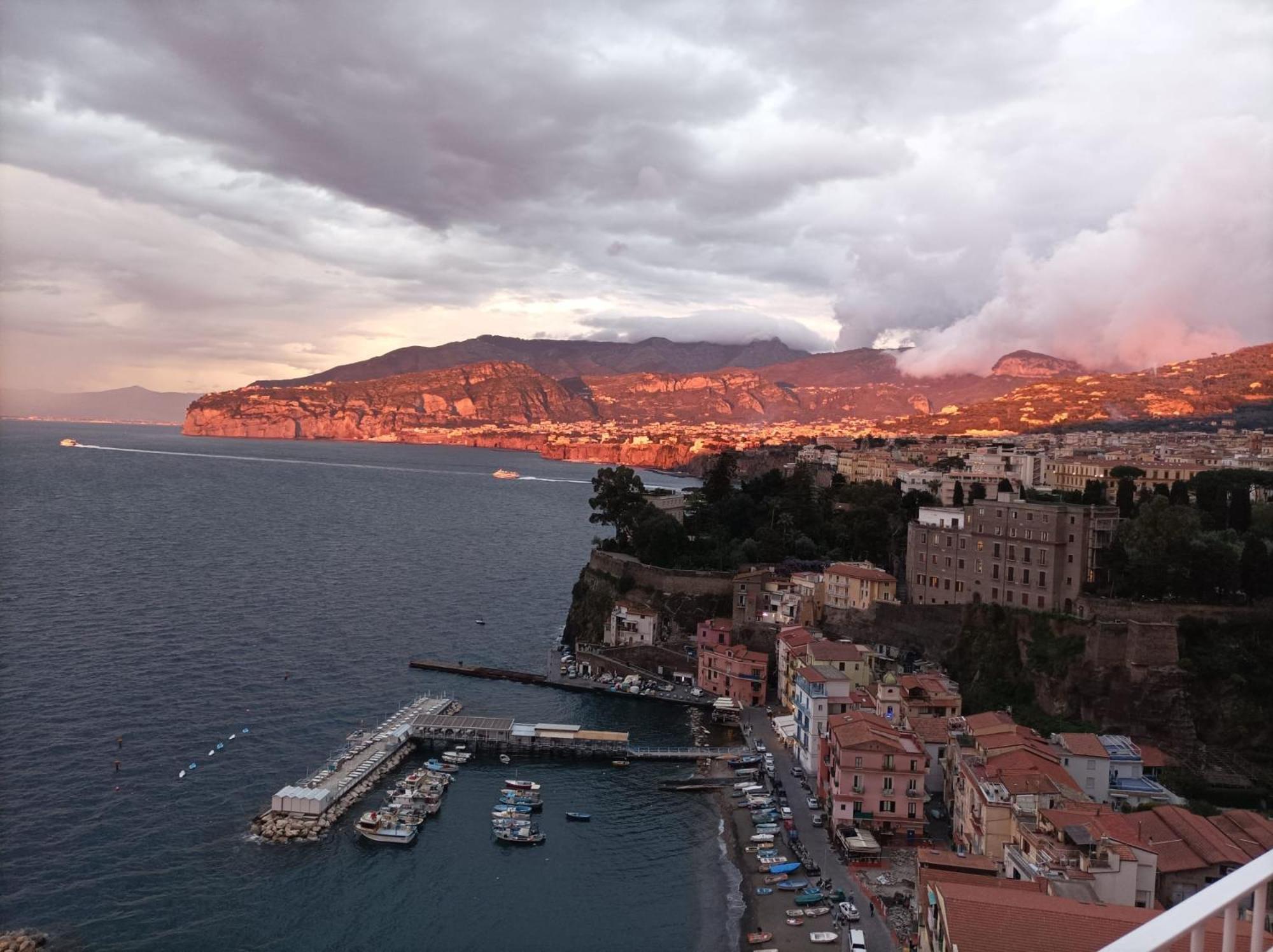 Il Platano Bed & Breakfast Piano di Sorrento Bagian luar foto